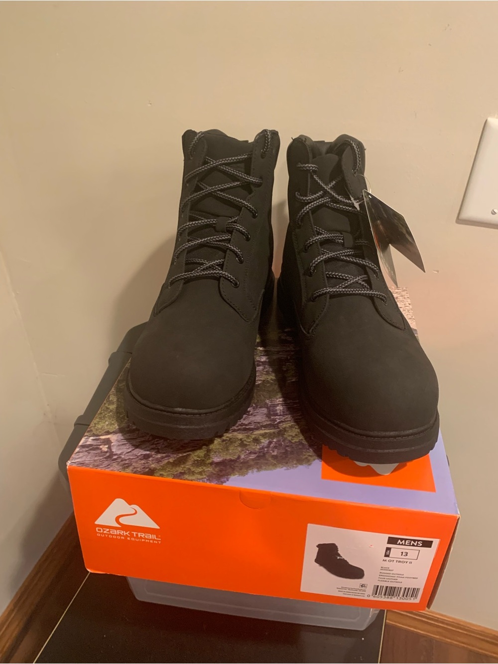 New Ozark Trail Men's Black Lace-Up Work Boots. Size 13